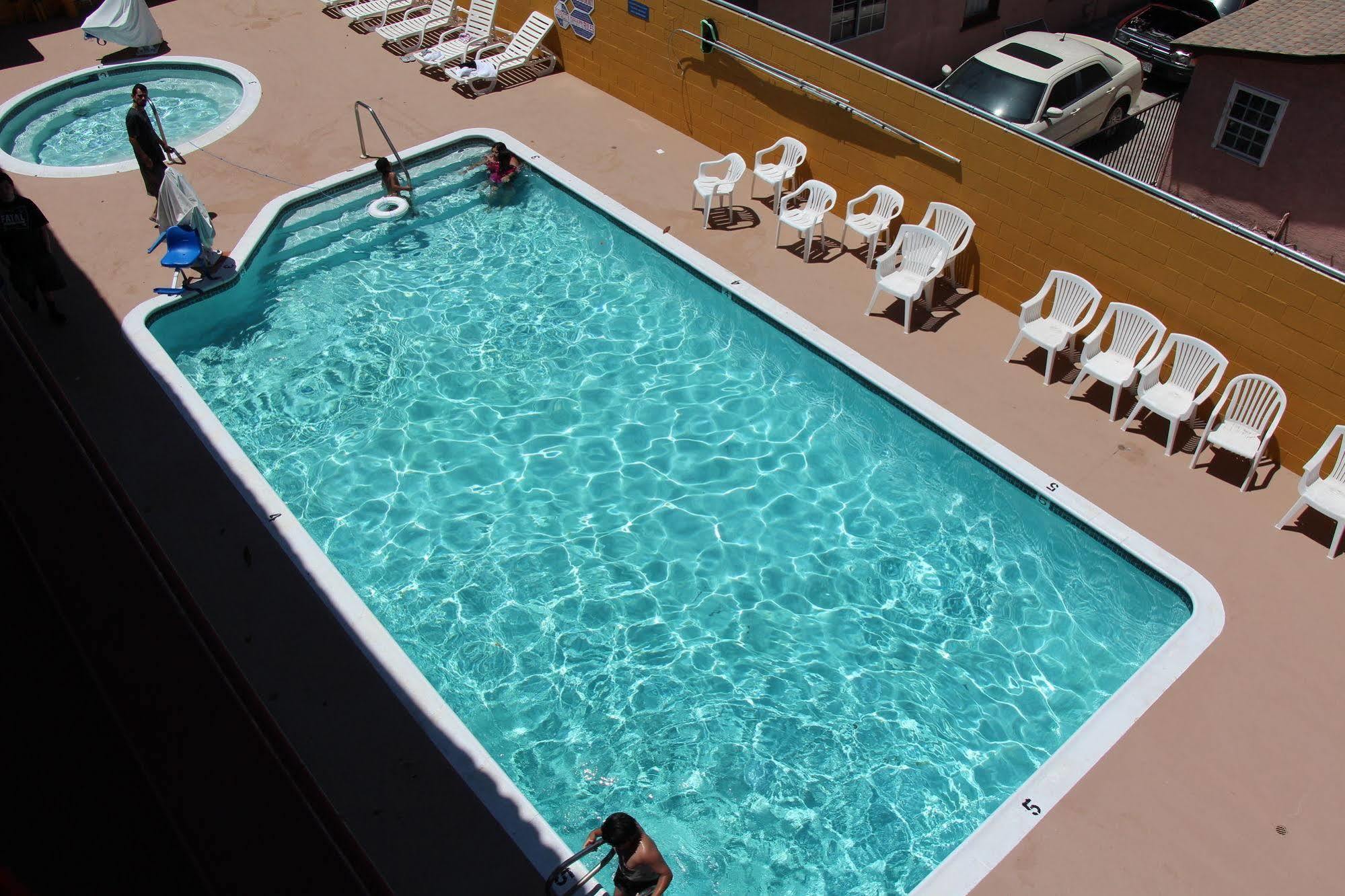 Budget Inn Anaheim/Santa Ana Eksteriør billede