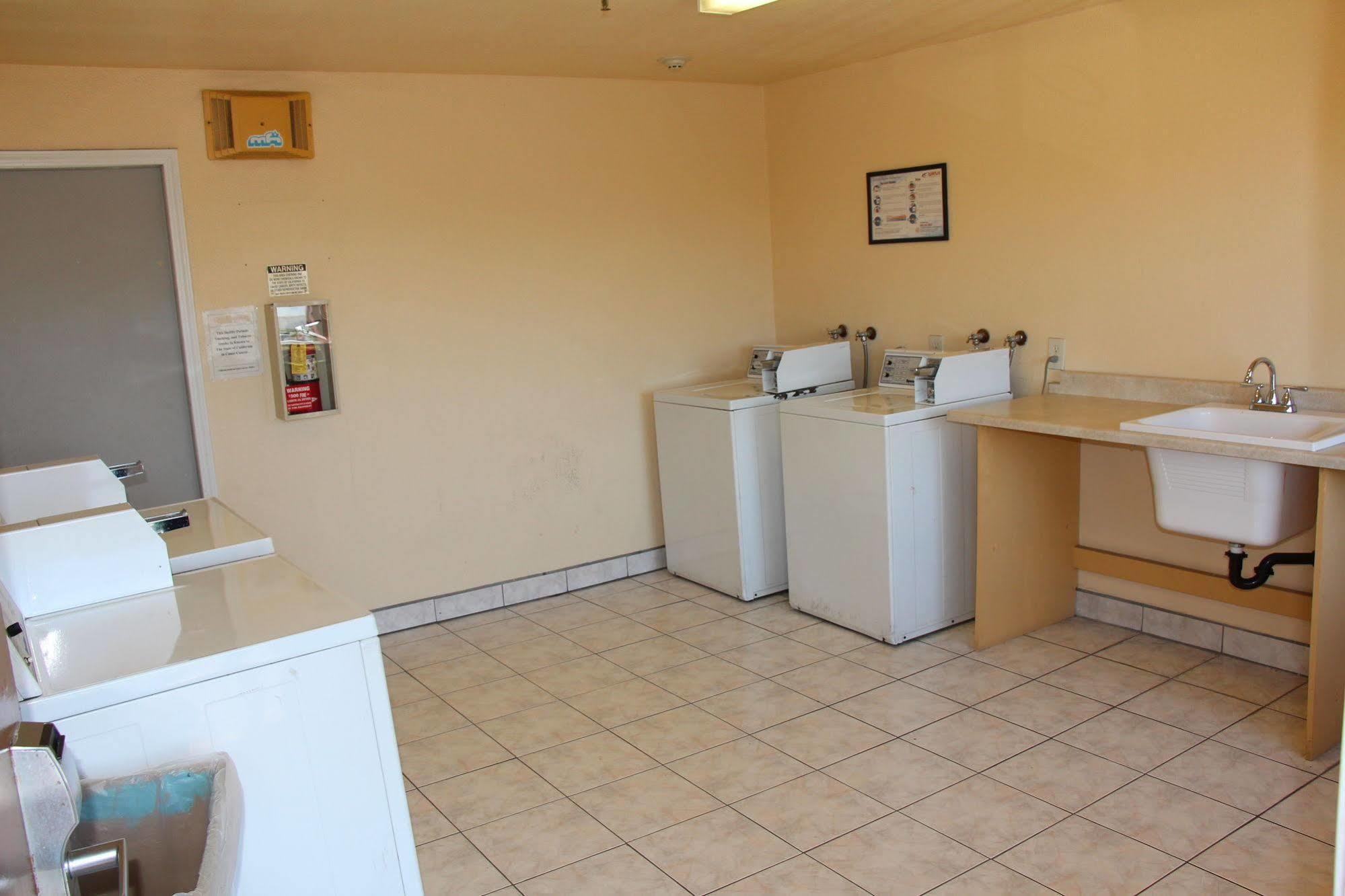 Budget Inn Anaheim/Santa Ana Eksteriør billede